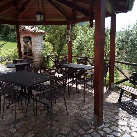 مزرعة للإقامة Agriturismo Calivino *